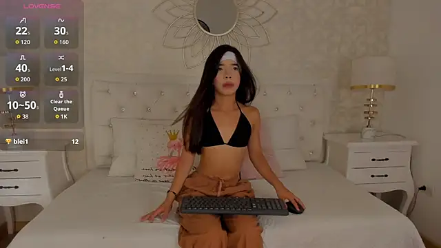 arianna cox   online show from October 3, 7:37 pm