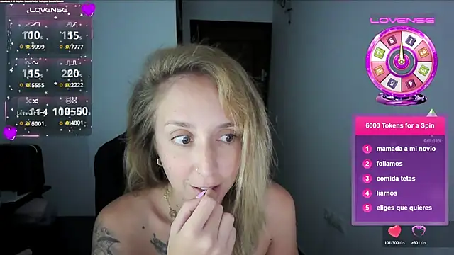 Snapshot of violetofsecret chatting on September 9, 9:46 pm violetofsecret online show from September 9, 9:46 pm