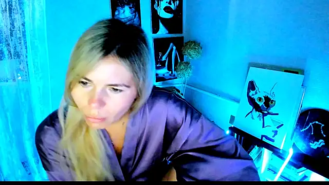 LoraBoyar online show from July 9, 2:12 am