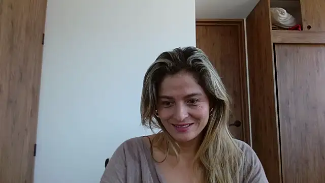 linda-mature43 online show from November 29, 1:22 pm