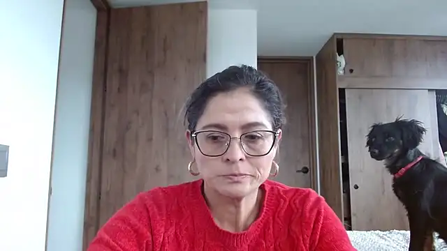 Snapshot of linda-mature43 chatting on September 10, 4:50 pm linda-mature43 online show from September 10, 4:50 pm