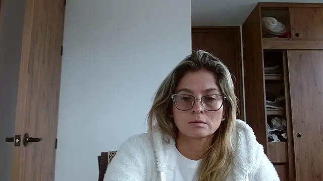 linda-mature43 online show from November 26, 2:28 pm