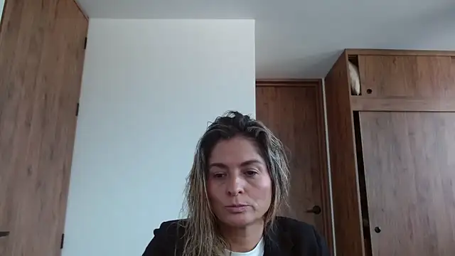 linda-mature43 online show from November 18, 1:03 pm