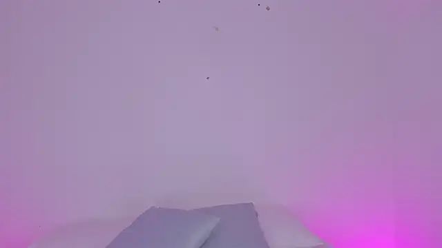 Snapshot of RousyMoon chatting on November 27, 12:49 pm RousyMoon online show from November 27, 12:49 pm