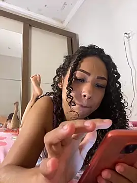 jhennyfer online show from September 13, 5:07 am