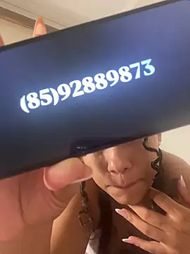 jhennyfer online show from March 3, 4:41 am