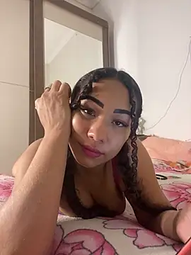 jhennyfer online show from February 19, 5:15 am