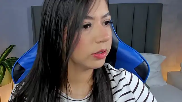 anagil  online show from November 21, 1:32 pm