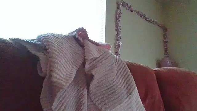 Snapshot of TharealBunn chatting on February 5, 9:10 pm TharealBunn online show from February 5, 9:10 pm