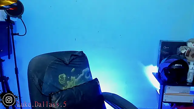 zeus 7777 online show from April 26, 2:14 pm