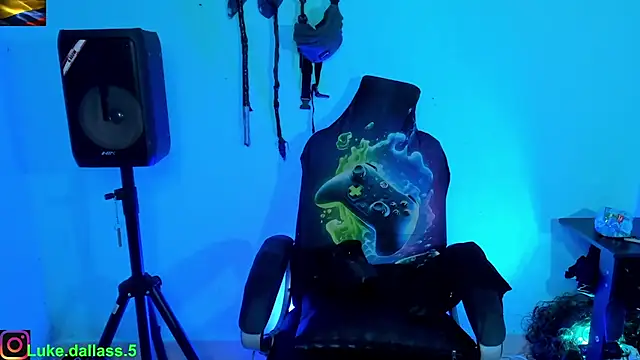 zeus 7777 online show from December 4, 8:02 am