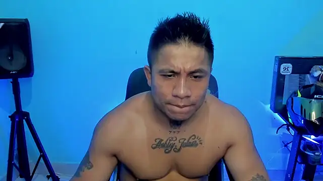 zeus 7777 online show from April 11, 9:51 pm