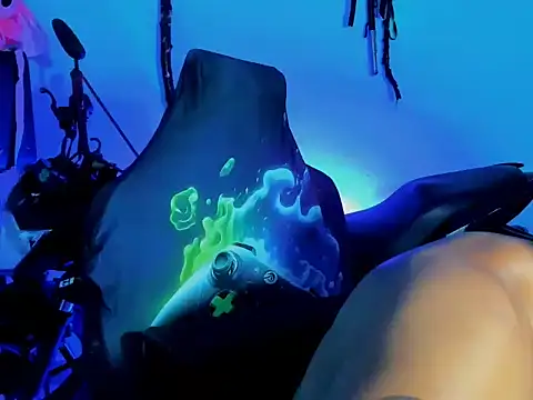 zeus 7777 online show from October 9, 11:05 pm