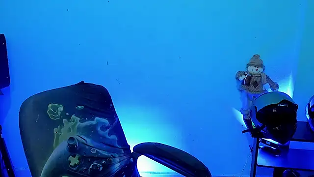 zeus 7777 online show from April 10, 9:38 am