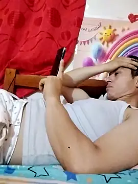 Snapshot of Franswat95 chatting on April 6, 2:29 am Franswat95 online show from April 6, 2:29 am