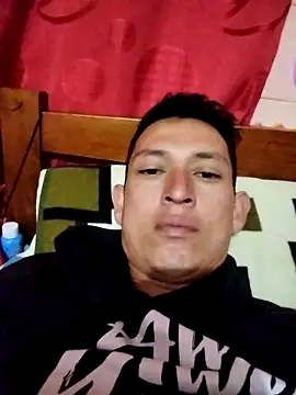 Snapshot of Franswat95 chatting on March 29, 3:19 am Franswat95 online show from March 29, 3:19 am