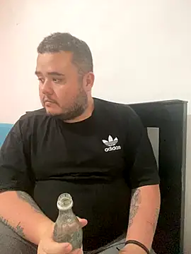 Snapshot of Chimbo-1996 chatting on October 22, 9:46 pm Chimbo-1996 online show from October 22, 9:46 pm