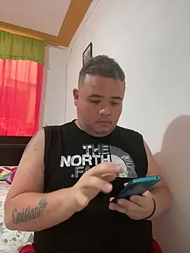 Snapshot of Chimbo-1996 chatting on November 20, 8:31 pm Chimbo-1996 online show from November 20, 8:31 pm