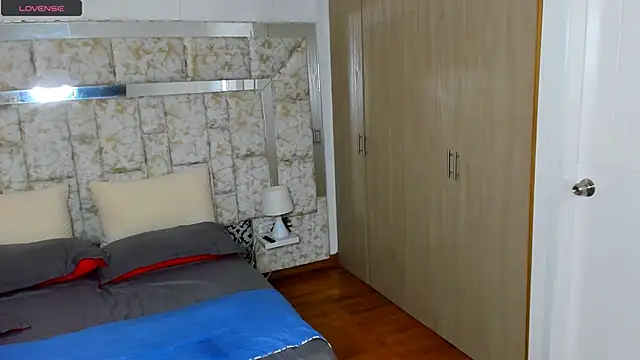 markustheroy333 online show from November 18, 11:35 am