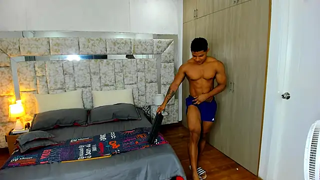 markustheroy333 online show from November 1, 12:50 am