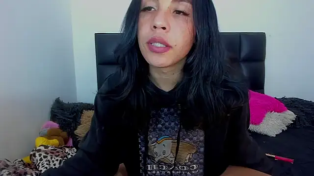 Adrianna Arias online show from November 24, 1:27 am