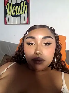 Honeyyy Brown online show from October 3, 8:32 pm