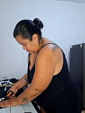 NARNYALABELLA online show from October 18, 12:23 am