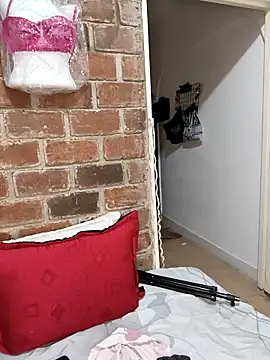 NARNYALABELLA online show from March 10, 9:35 am