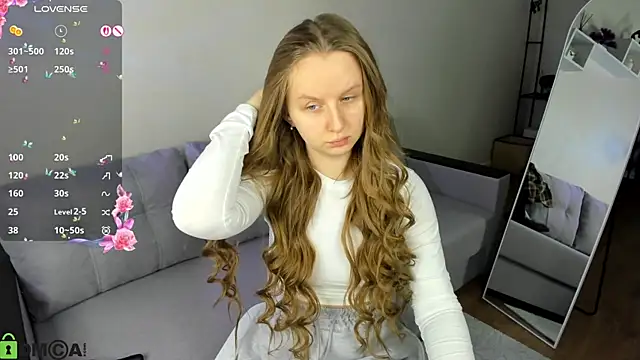 Snapshot of Rina_Panic chatting on February 15, 1:06 am Rina Panic online show from February 15, 1:06 am