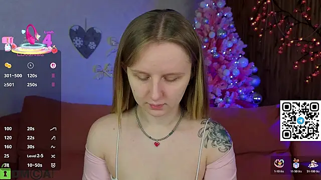 Snapshot of Rina_Panic chatting on December 18, 1:11 am Rina Panic online show from December 18, 1:11 am