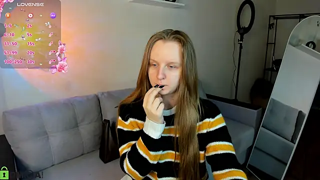 Snapshot of Rina_Panic chatting on February 18, 12:30 am Rina Panic online show from February 18, 12:30 am