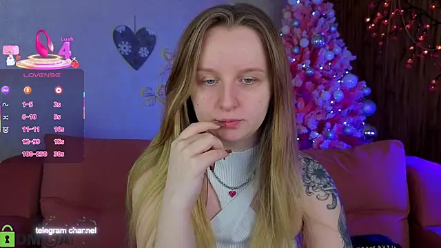 Snapshot of Rina_Panic chatting on December 21, 1:08 am Rina Panic online show from December 21, 1:08 am