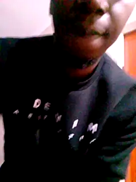 Snapshot of 1Mrchase93 chatting on June 19, 4:51 am 1Mrchase93 online show from June 19, 4:51 am