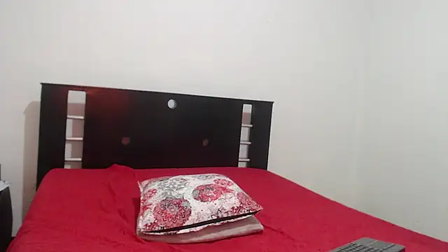 nathaly jones  online show from October 21, 10:09 pm