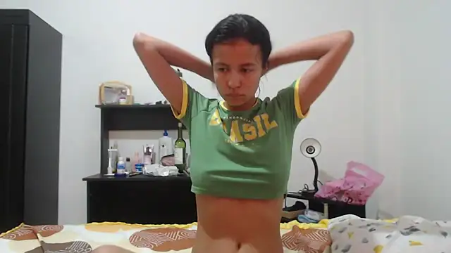 nathaly jones  online show from May 27, 12:12 pm