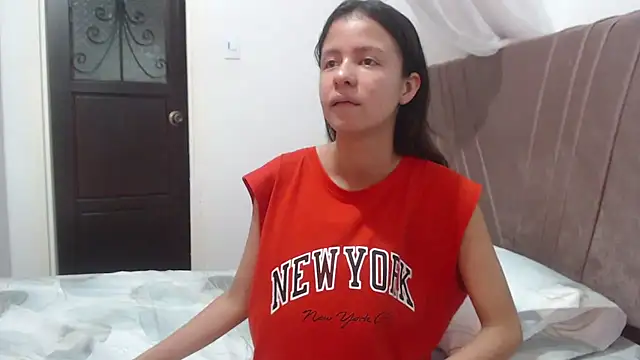 nathaly jones  online show from March 29, 12:07 pm