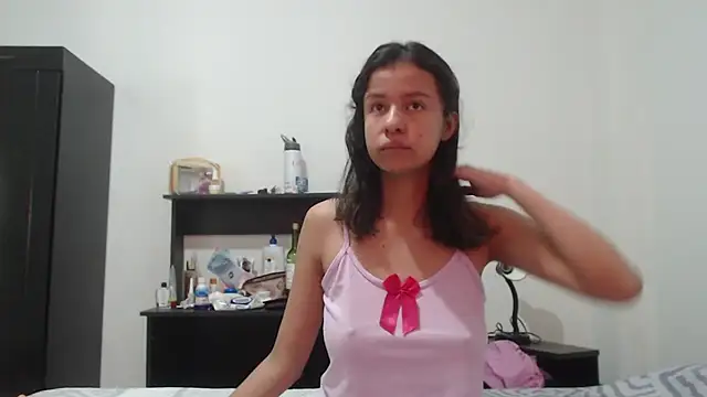 nathaly jones  online show from May 29, 12:33 pm