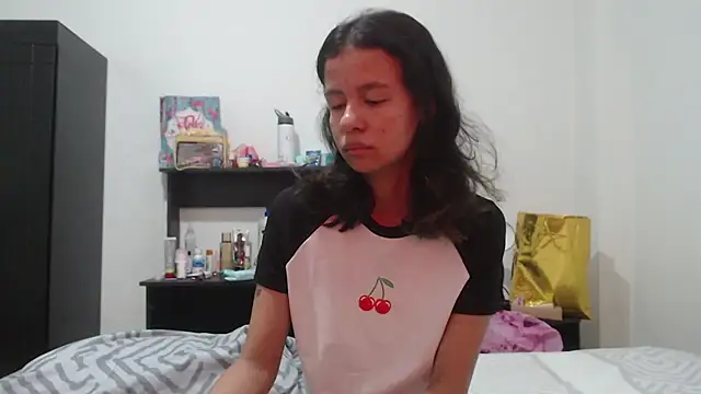 nathaly jones  online show from June 3, 12:17 pm