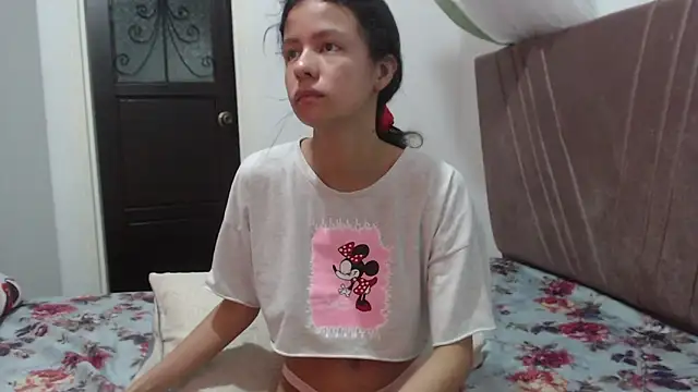 nathaly jones  online show from February 18, 10:12 am