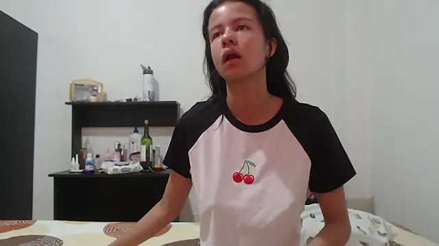 nathaly jones  online show from May 25, 12:15 pm