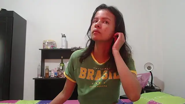 nathaly jones  online show from May 18, 12:21 pm
