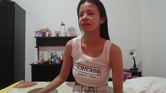 nathaly jones  online show from July 2, 12:33 pm