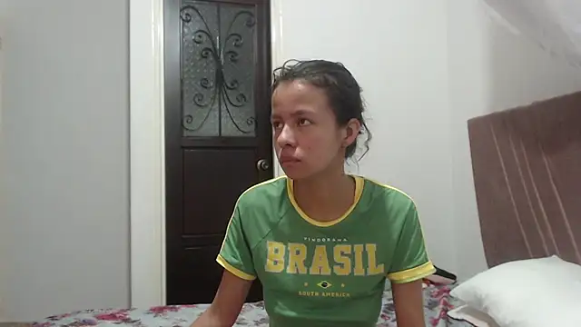 nathaly jones  online show from January 15, 12:19 pm