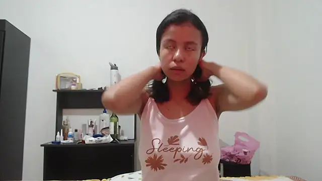 nathaly jones  online show from May 26, 12:25 pm