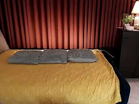 TransAlena95 online show from November 5, 10:35 pm