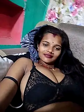 Snapshot of Maya_bhoji chatting on November 20, 12:44 am Maya bhoji online show from November 20, 12:44 am