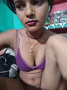 Snapshot of Maya_bhoji chatting on May 9, 12:25 am Maya bhoji online show from May 9, 12:25 am