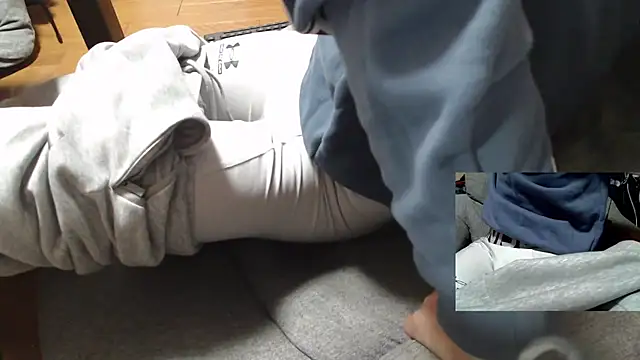 Snapshot of Yasu2000 chatting on January 18, 1:20 am Yasu2000 online show from January 18, 1:20 am