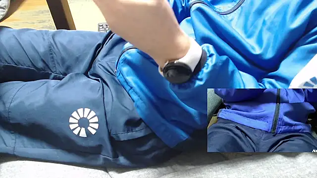 Snapshot of Yasu2000 chatting on February 8, 3:48 am Yasu2000 online show from February 8, 3:48 am