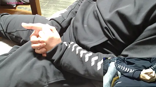 Yasu2000 online show from November 22, 2:43 am